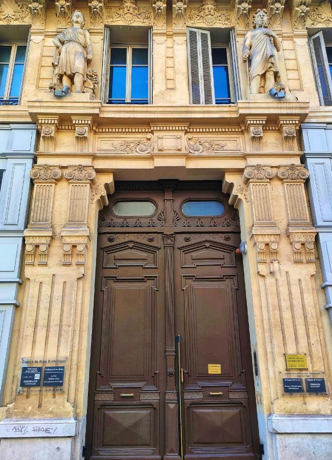 Appartemment Rue De La Republique, Joli Et Moderne Au Coeur Du Centre Марсель Экстерьер фото